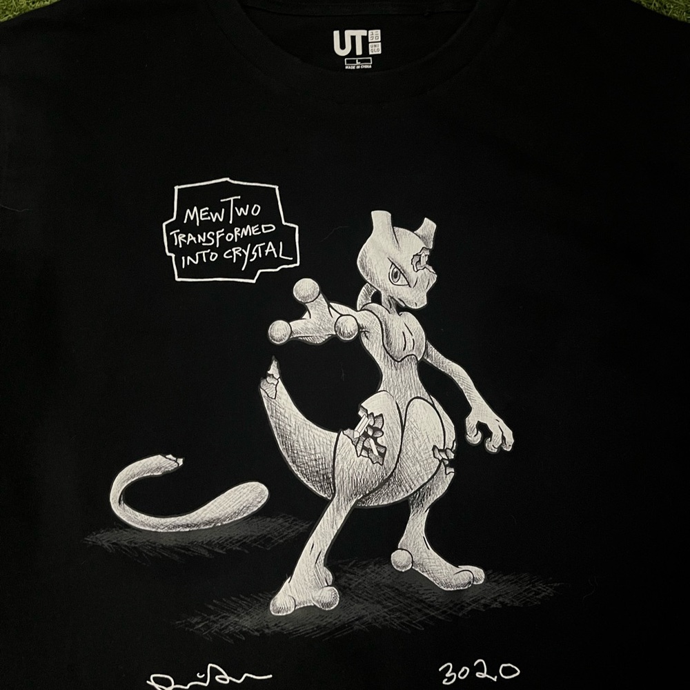 Uniqlo x Daniel Arsham x Pokémon
Mewtwo T-Shirt Black - Picture 2 of 3
